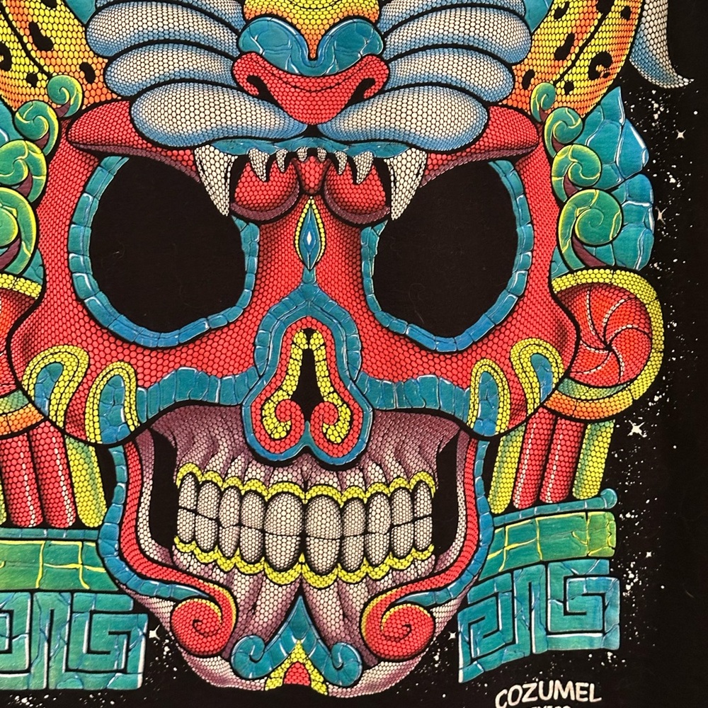 Source Unknown Black Tee With Neon Multicolor Sku… - image 2